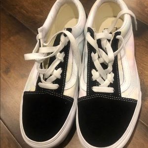 VANS CHECKERBOARD OLD SKOOL PLATFORM NWOT